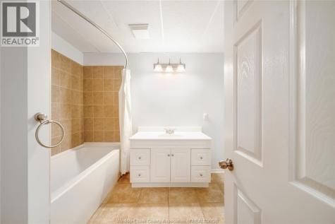 259 Wellington Street West Chatham ON N7M 1J9