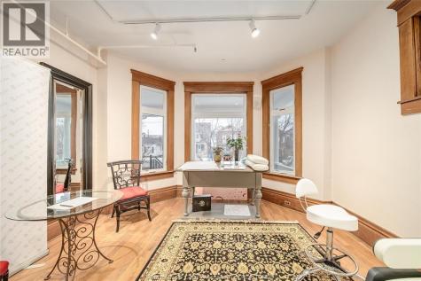 259 Wellington Street West Chatham ON N7M 1J9