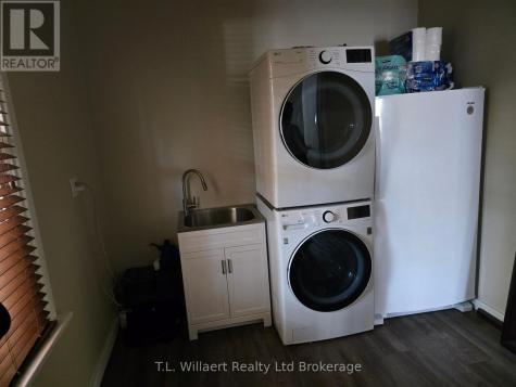 14 Rutherford Avenue Aylmer ON N5H 2N6