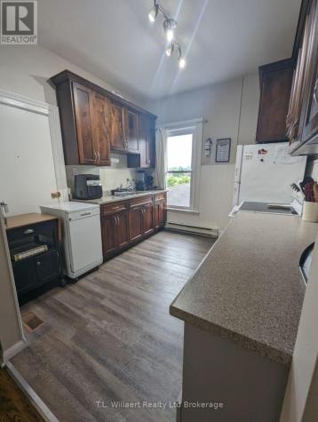 14 Rutherford Avenue Aylmer ON N5H 2N6