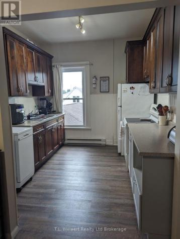 14 Rutherford Avenue Aylmer ON N5H 2N6