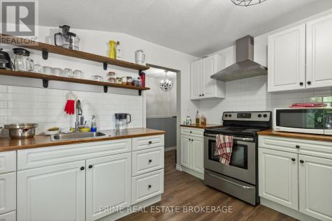 38 Hincks Street St. Thomas ON N5R 3N6