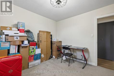38 Hincks Street St. Thomas ON N5R 3N6