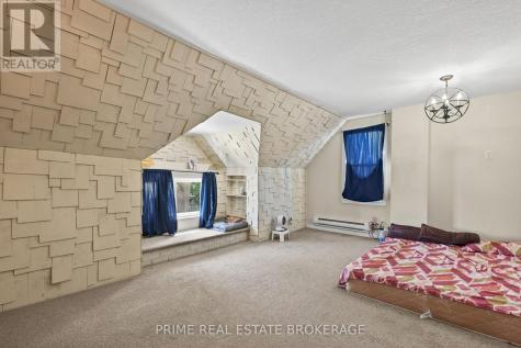 38 Hincks Street St. Thomas ON N5R 3N6