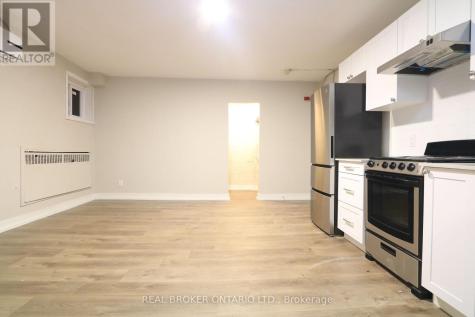 903-909 Main Street East Hamilton (stipley) ON L8M 1M6