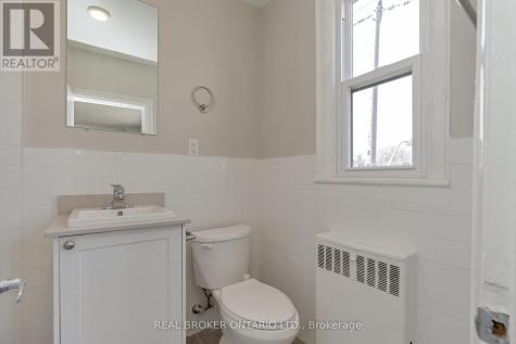 903-909 Main Street East Hamilton (stipley) ON L8M 1M6