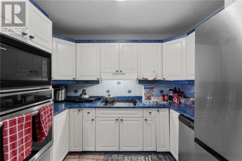 29 Laren Street Wahnapitae ON P0M 3C0
