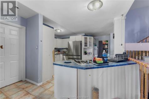 29 Laren Street Wahnapitae ON P0M 3C0