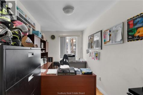 29 Laren Street Wahnapitae ON P0M 3C0