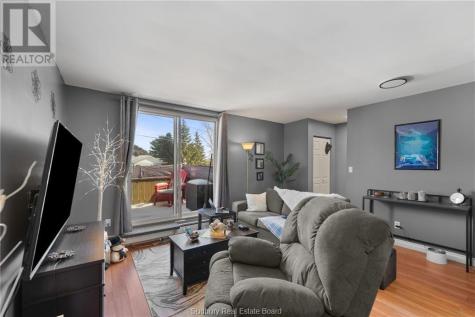 29 Laren Street Wahnapitae ON P0M 3C0