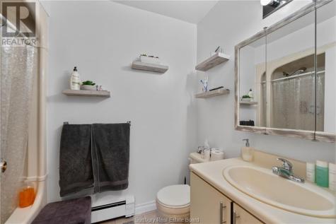 29 Laren Street Wahnapitae ON P0M 3C0