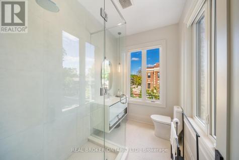 172-174 Victoria Street Newmarket (central Newmarket) ON L3Y 4E1