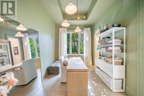 172-174 Victoria Street Newmarket (central Newmarket) ON L3Y 4E1