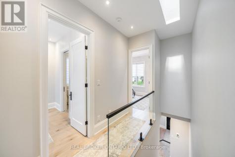 172-174 Victoria Street Newmarket (central Newmarket) ON L3Y 4E1