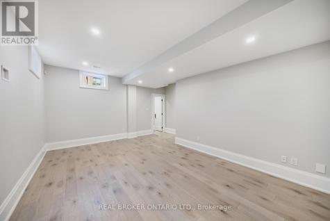 172-174 Victoria Street Newmarket (central Newmarket) ON L3Y 4E1