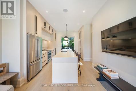 172-174 Victoria Street Newmarket (central Newmarket) ON L3Y 4E1