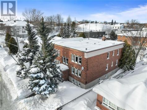 226 Oak Street Sudbury ON P3C 1M7