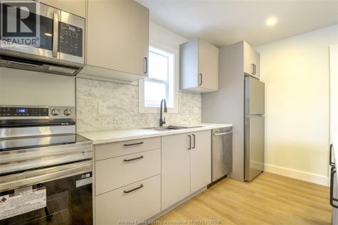 576 Elinor Windsor ON N8P 1E4