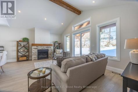 11 Greenhill Drive Tillsonburg ON N4G 0L4