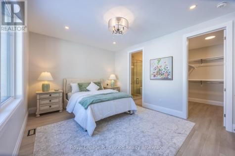 11 Greenhill Drive Tillsonburg ON N4G 0L4