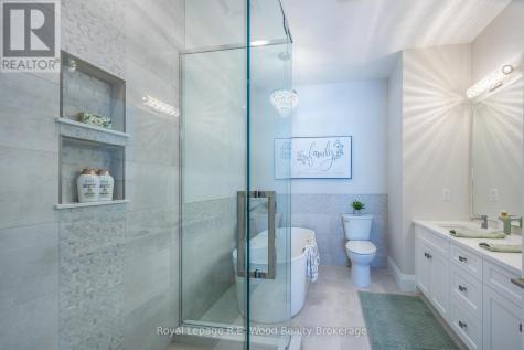 11 Greenhill Drive Tillsonburg ON N4G 0L4