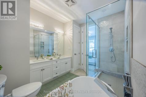 11 Greenhill Drive Tillsonburg ON N4G 0L4