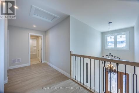 11 Greenhill Drive Tillsonburg ON N4G 0L4