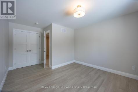 11 Greenhill Drive Tillsonburg ON N4G 0L4