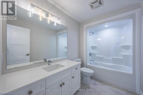 11 Greenhill Drive Tillsonburg ON N4G 0L4