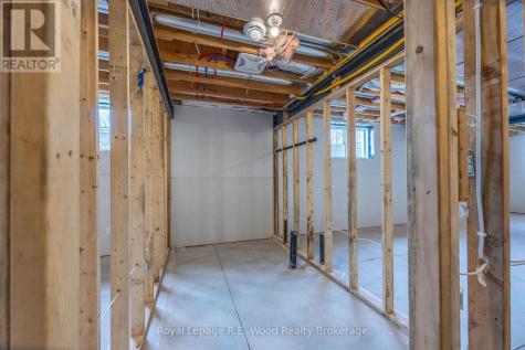 11 Greenhill Drive Tillsonburg ON N4G 0L4