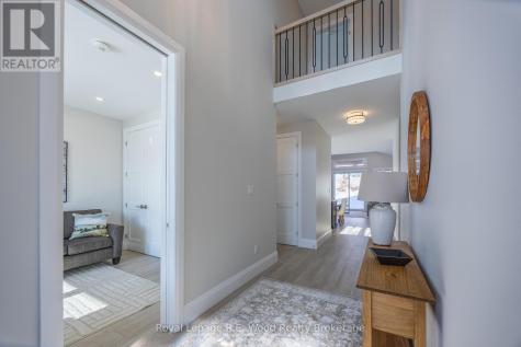 11 Greenhill Drive Tillsonburg ON N4G 0L4