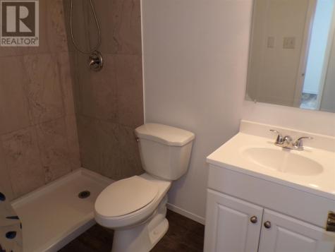 64 Farrell Crescent Elliot Lake ON P5A 3M9