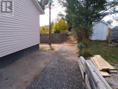64 Farrell Crescent Elliot Lake ON P5A 3M9