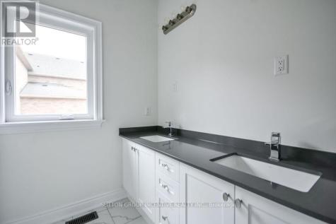 10 Cottonwood Street Springwater ON L0L 1Y2