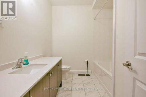 10 Cottonwood Street Springwater ON L0L 1Y2