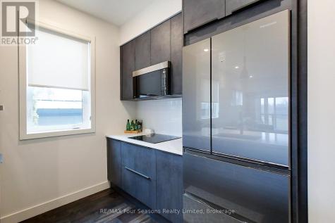12 Beausoleil Lane Blue Mountains ON L9Y 2X5