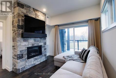 12 Beausoleil Lane Blue Mountains ON L9Y 2X5