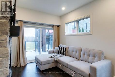 12 Beausoleil Lane Blue Mountains ON L9Y 2X5