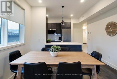 12 Beausoleil Lane Blue Mountains ON L9Y 2X5
