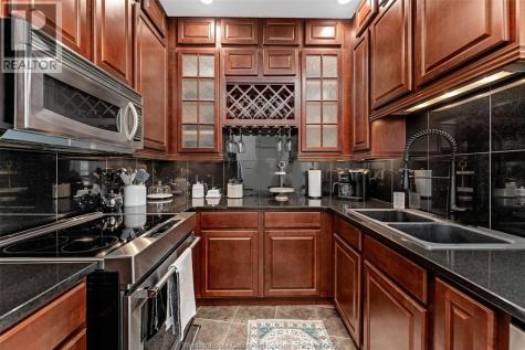 1225 Riverside Drive Windsor ON N9A 0A2