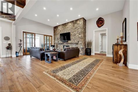 44 Pioneer Ridge Drive Kitchener ON N2P 0G6