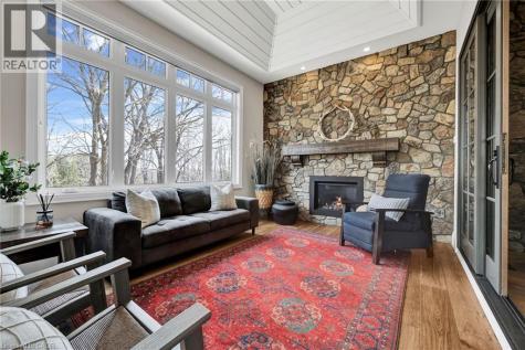 44 Pioneer Ridge Drive Kitchener ON N2P 0G6