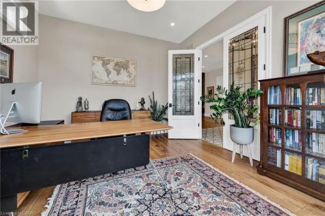 44 Pioneer Ridge Drive Kitchener ON N2P 0G6