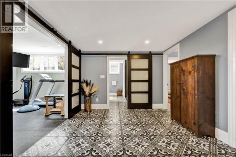 44 Pioneer Ridge Drive Kitchener ON N2P 0G6