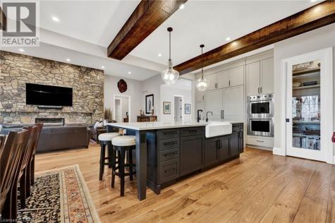 44 Pioneer Ridge Drive Kitchener ON N2P 0G6