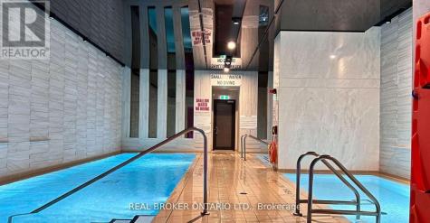 17 Bathurst Street Toronto (waterfront Communities) ON M5V 0N1