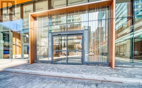 17 Bathurst Street Toronto (waterfront Communities) ON M5V 0N1