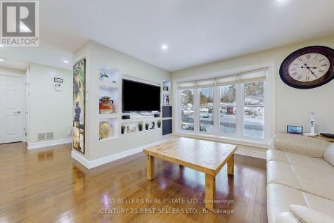 26 Tecumseth Pines Drive New Tecumseth ON L0G 1W0