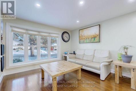 26 Tecumseth Pines Drive New Tecumseth ON L0G 1W0