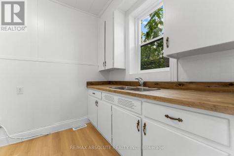 202 Bell Street Arnprior ON K7S 2R4